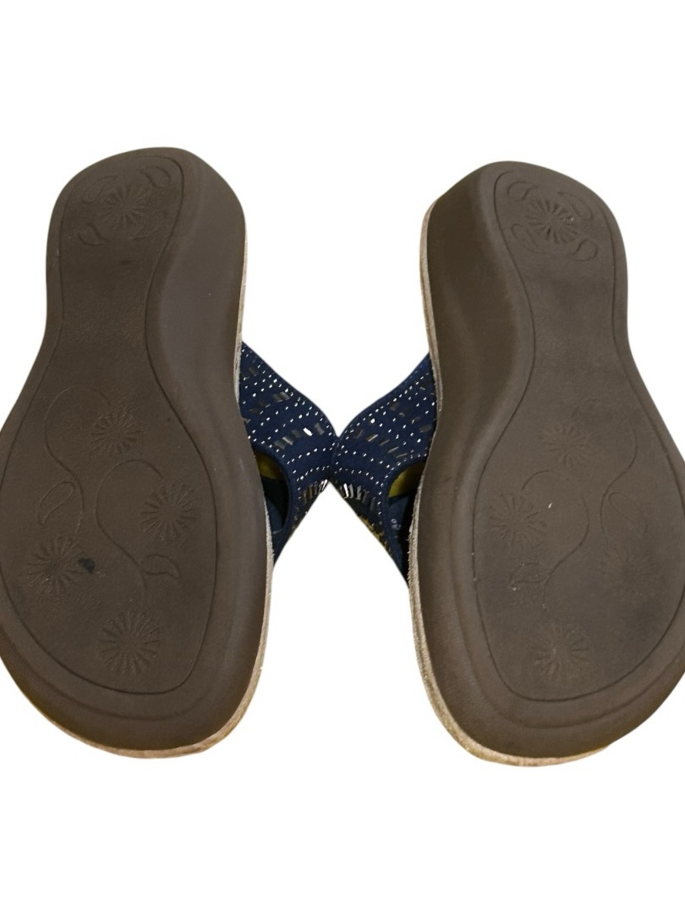 Cliffs by White Mountain Navy Embellished Comfort Thong Sandals Size 6M EUC - Picture 5 of 5
